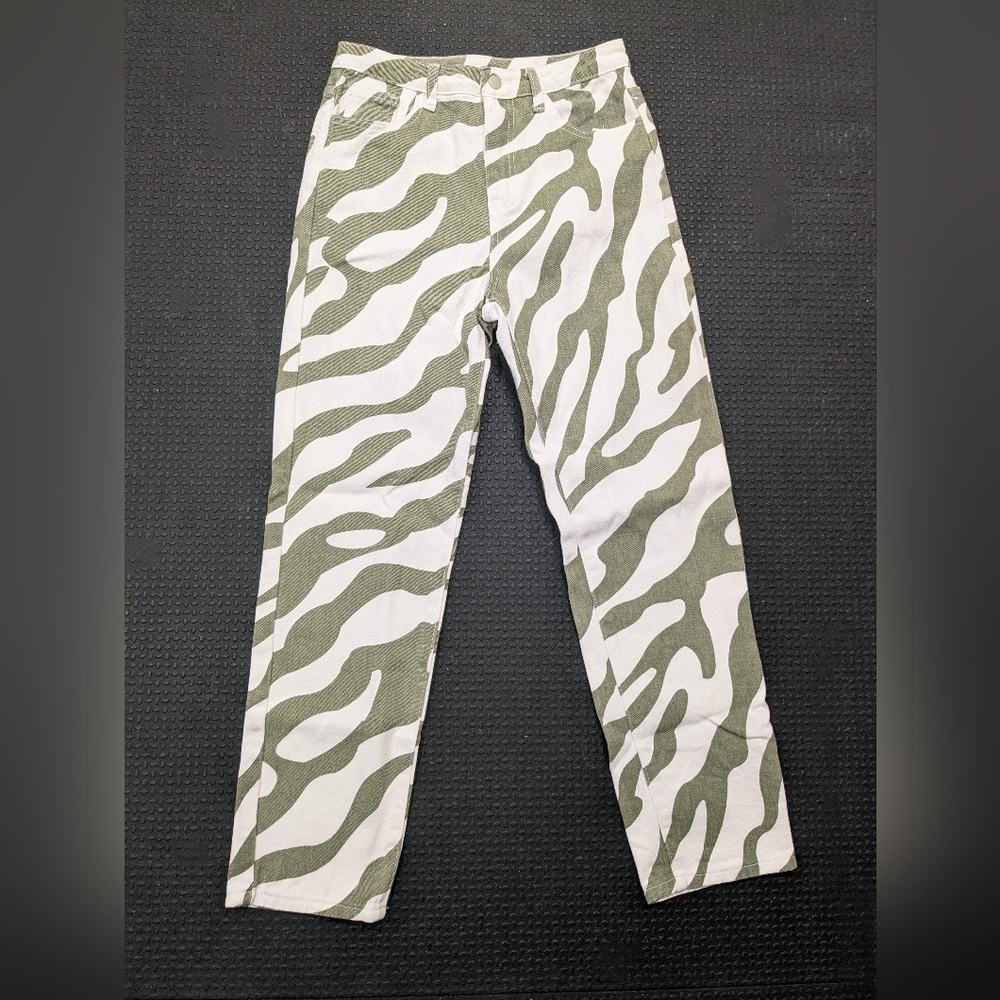 SHEIN Zebra Striped High Waisted Straight-Leg Jeans XS